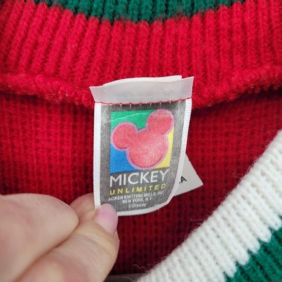 Mickey mouse unlimited green red cute Christmas sweater size Medium - Picture 4 of 8